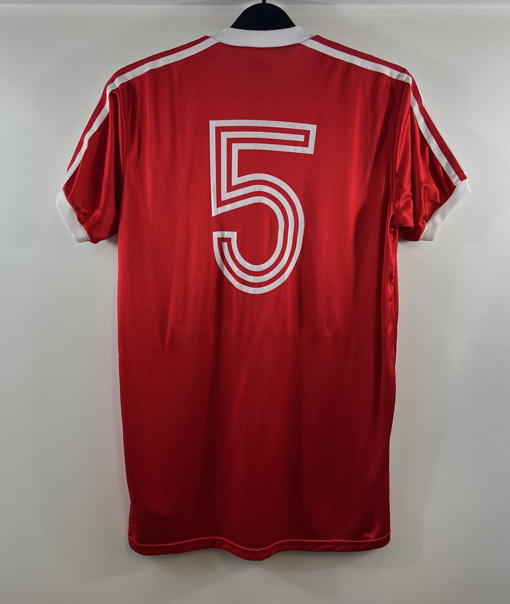 Nottingham Forest Matchworn Larry Lloyd 5 Home Football Nottingham Forest Matchworn Larry Lloyd 5 Home Football