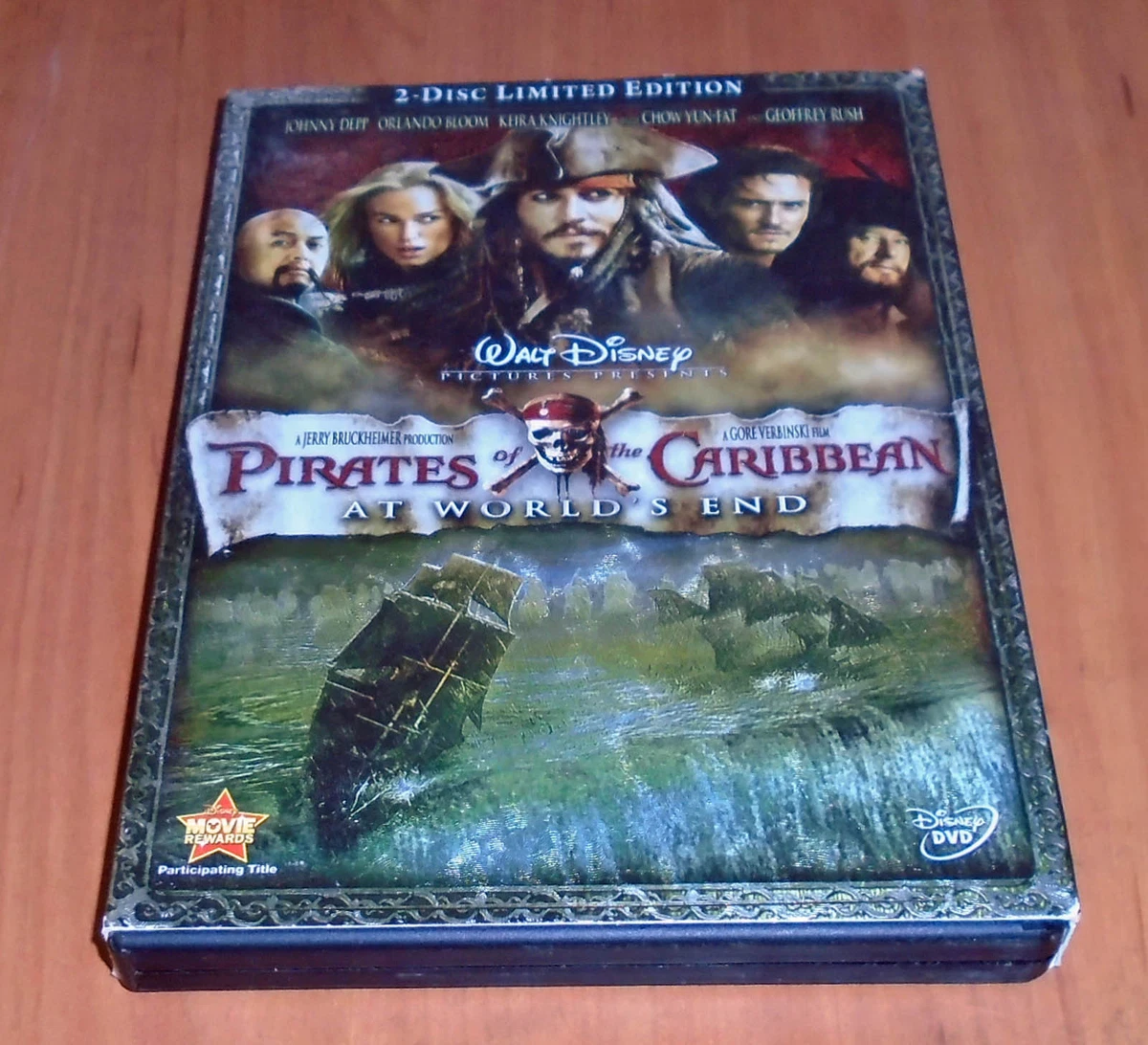  Pirates of the Caribbean: At World's End : Johnny Depp, Keira  Knightley, Orlando Bloom: Movies & TV