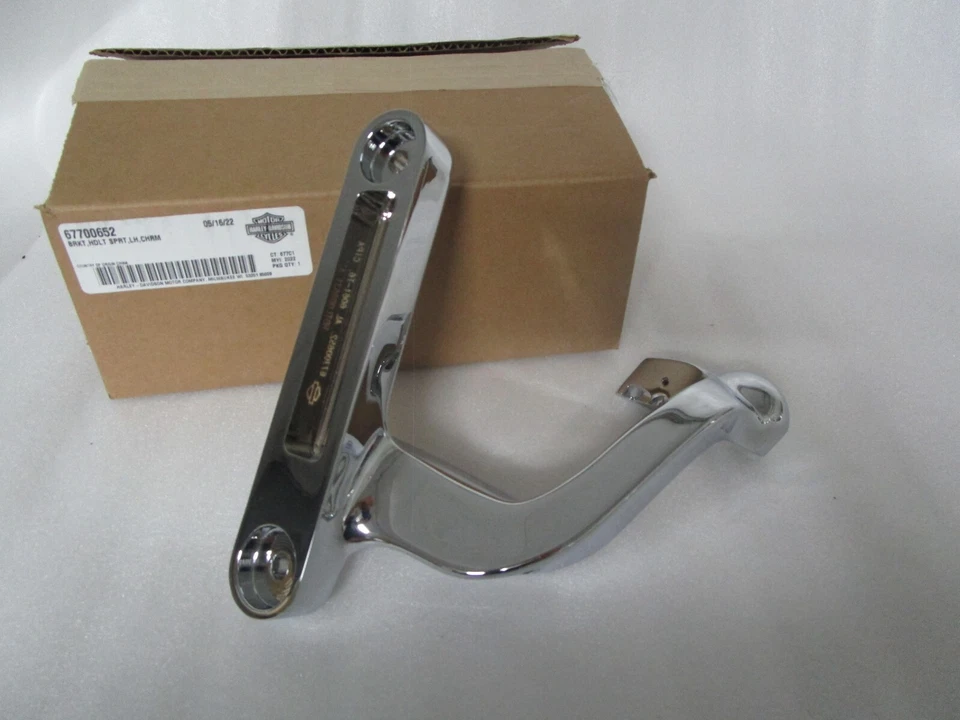 Soporte de faro izquierdo cromado Tri-Glide 14-24 Harley Davidson FLHTCUTG 67700652 Foto 4 de 4