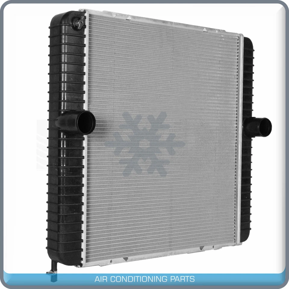 Radiator fits International Harvester 4100, 4300, 4400 QL - Image 3 of 4