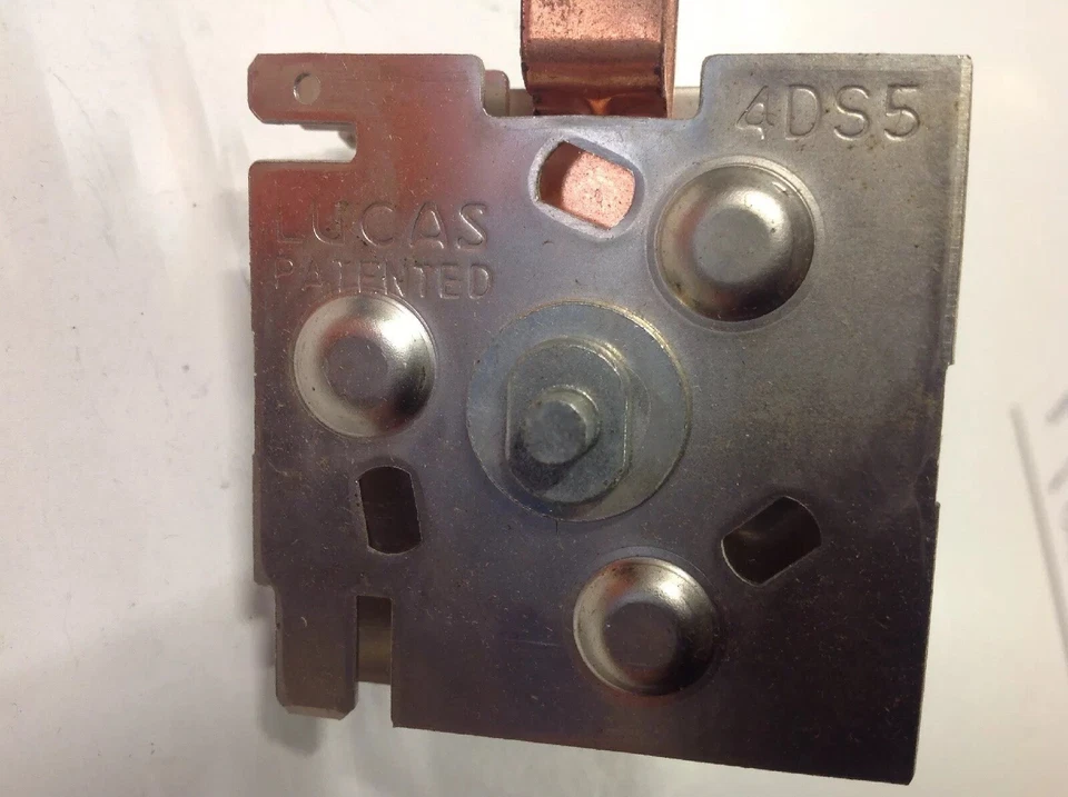 Triumph TR6 1973-76 Mercury Capri 1970-72 Nuevo de Lote Antiguo Lucas Rectificador Foto 4 de 4