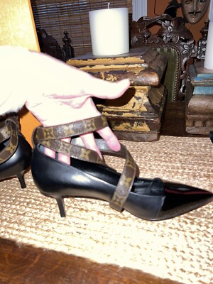 New LOUIS VUITTON Brown Monogram Black Leather Low Heel Pumps