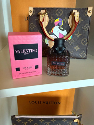 Valentino Born In Roma Intense Eau de Parfum Intense Spray 30 ml
