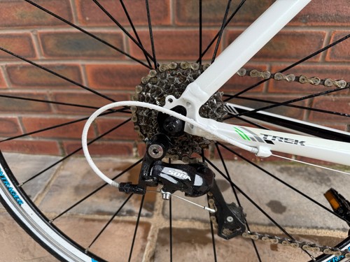Trek Lexa S - Ladies Road Bike - 46cm - White - Good Condition - Hardly used. - Picture 3 of 6