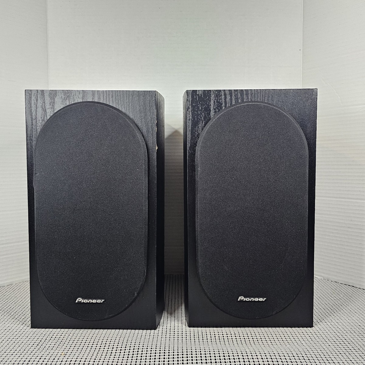 Pioneer SP-BS22-LR Andrew Jones 80W 6 Ohms Bookshelf Speakers Set