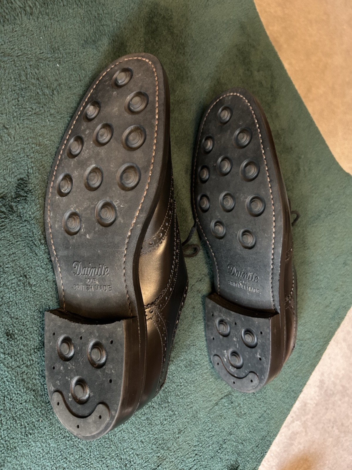 Loake 1880 Chester Brogue Dainite sole Black Size 9.5, perfect with box image 3