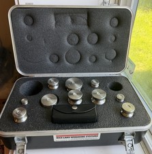 RICE LAKE WEIGHING SYSTEMS  Calibration Weight Set Kit with Case 2LB to 1g