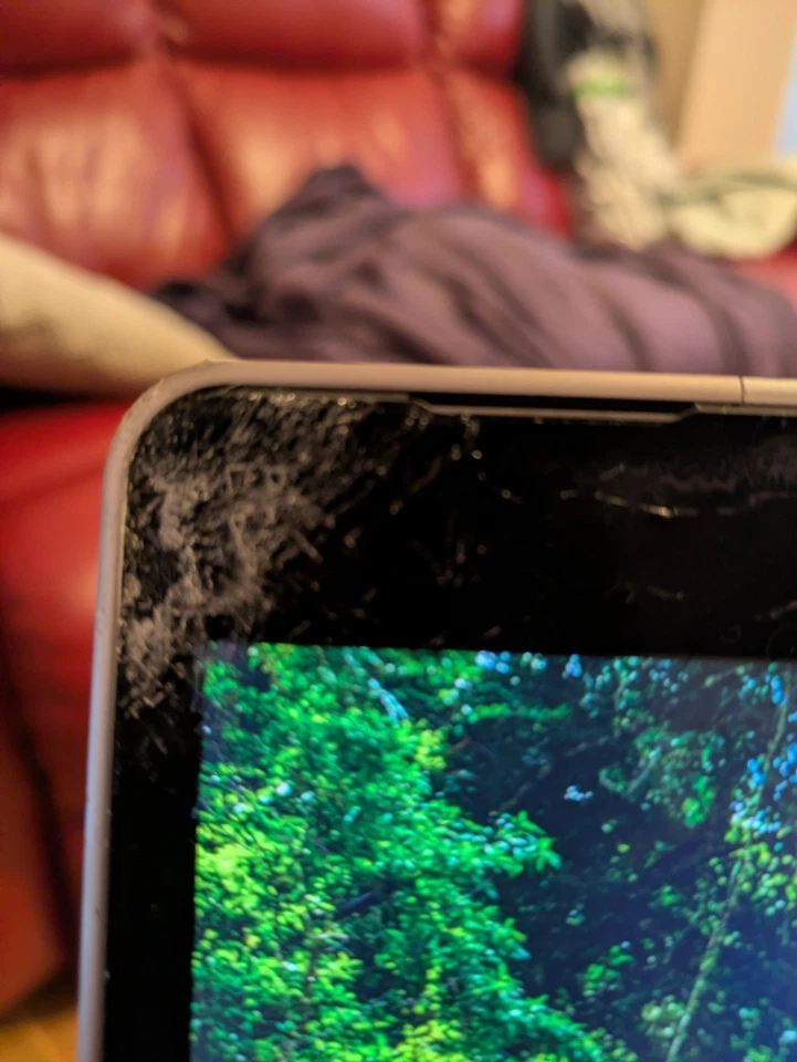 PORSCHE DESIGN BOOK ONE 13.3" TABLET LAPTOP CORE I7-7500 16GB RAM 500GB SSD - Image 3 of 4