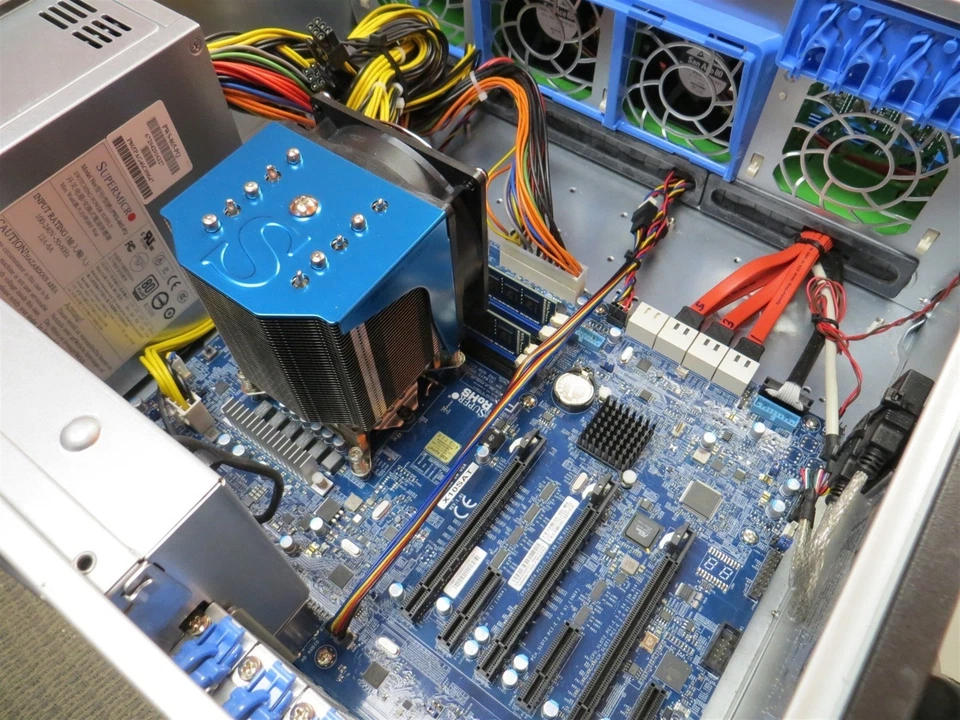 Supermicro CSE-743 8-Bay Workstation Chassis X10SAT Xeon E3-1276 v3 3.60GHz 8GB - Image 3 of 4