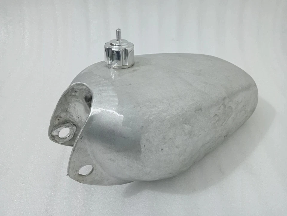 Honda CR250M CR 250M 1973 Elsinore aluminio sin tanque de gasolina pulido + tapa Foto 3 de 4