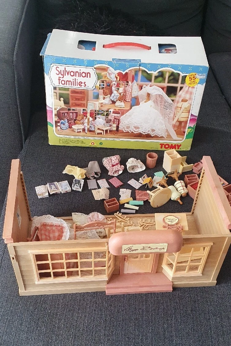Sylvanian Families Village Boutique Vintage accessories Boxed