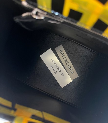 Balenciaga Hourglass Small CAUTION TAPE leather crossbody bag - Picture 16 of 17
