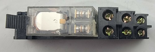 Allen Bradley 700-HN122 Serie A 5amp 250vac Juego de 4 Relés - Imagen 2 de 4