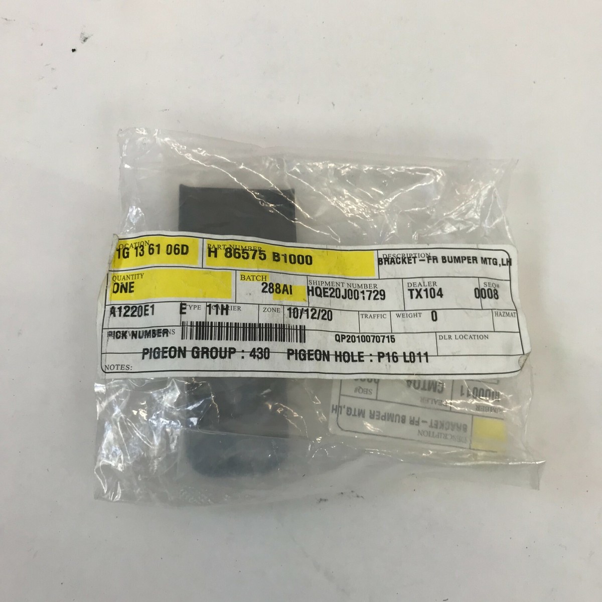 2014 2015 2016 Hyundai Genesis Front Left Bumper Mounting Bracket  