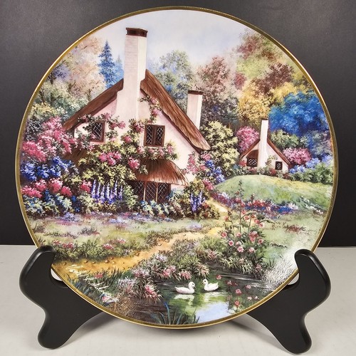 2 De colección. Platos de porcelana Home Sweet Home & A Cozy Glen Franklin Mint Knowles - Imagen 5 de 7