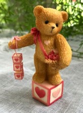 CHERISHED TEDDIES - BEAR WITH HEART DANGLING BLOCKS - MINI VALENTINE FIGURINE