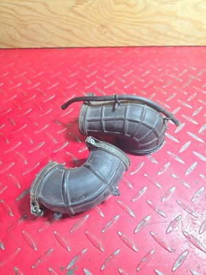 1986 Suzuki Intruder VS700GL VS 700 GL ''2'' Air Box Duct Boots