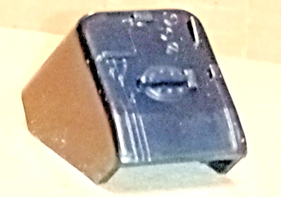 2948 MOTOR HOUSING FOR MANTUA AND TYCO REPAIR AND REPLACEMENT PART NEW OLD STOCK - Image 2 of 4