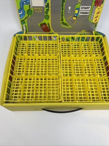 Matchbox 1992 Official Plastic Collectors Carry Case Box and Play City - Picture 13 of 15