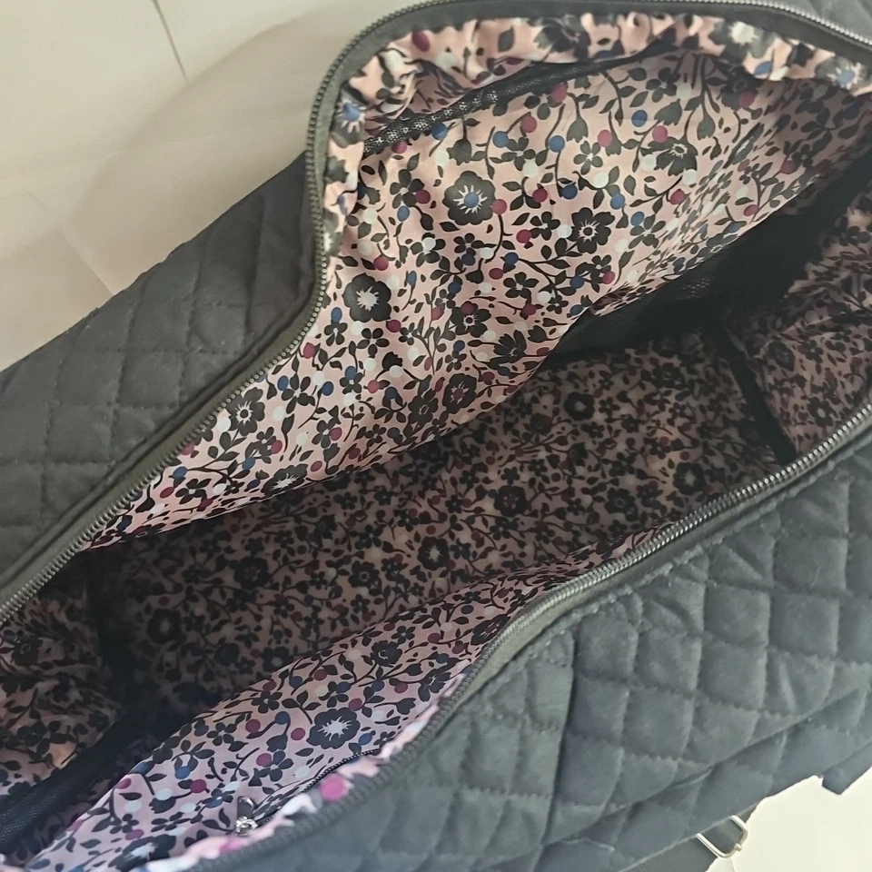 Bolso de fin de semana acolchado negro 14 bolsillos correa para el hombro asas Foto 4 de 4