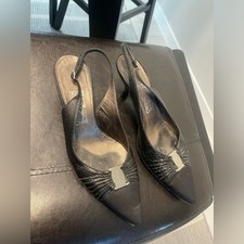 Salvatore ferragamo gancini kitten heel slingbacks shoes US 9.5 D