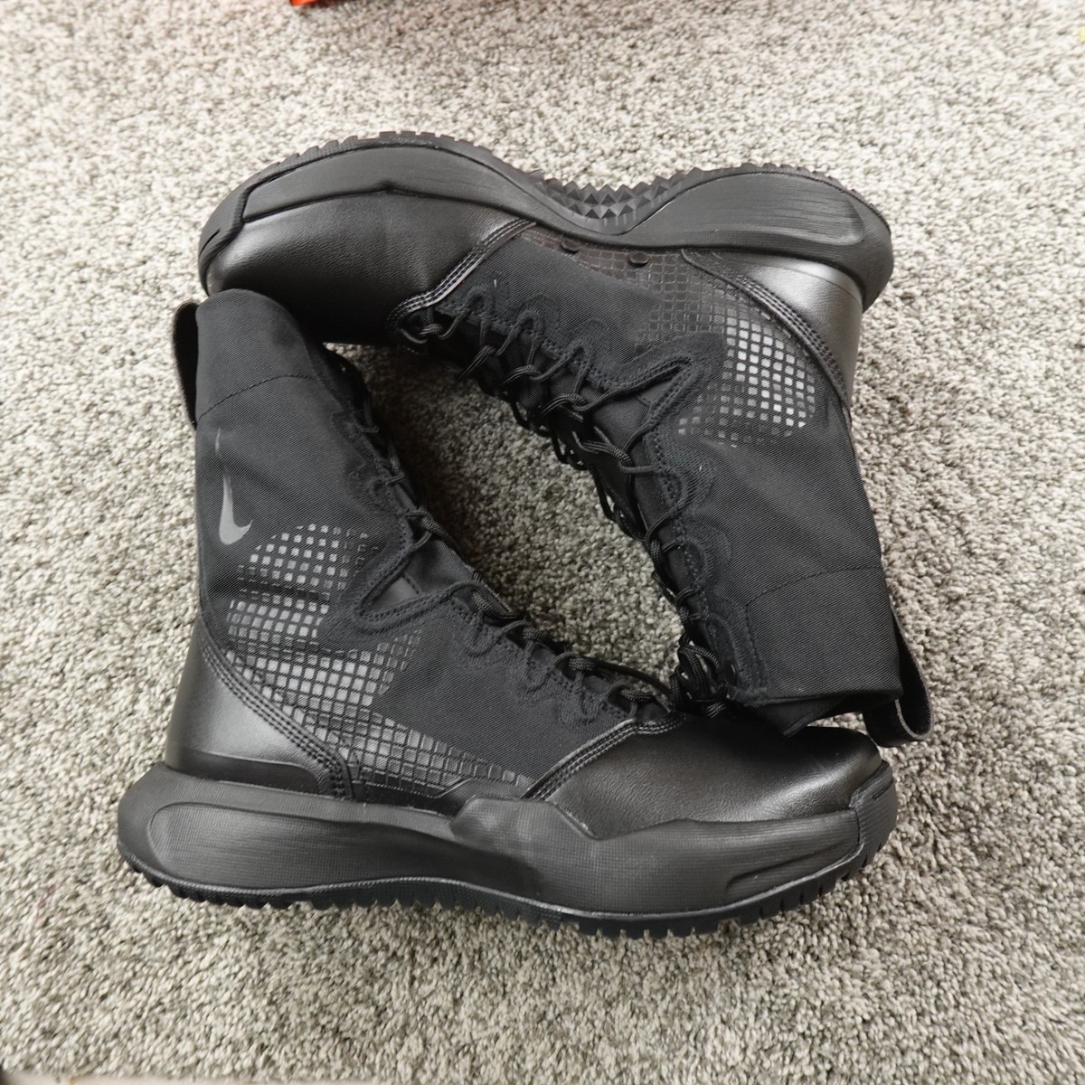 Nike SFB B2 8\