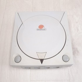 SEGA Dreamcast console with 1 controller, memory & Virtua Fighter 3rd Japanese