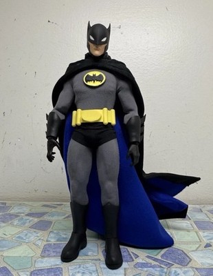 custom Mezco One:12 Batman full wired cape animated mcfarlane 1/12