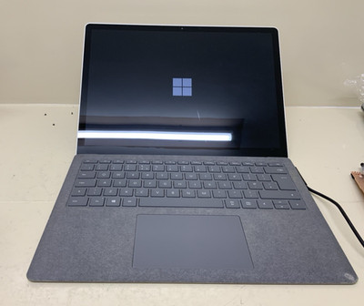 Microsoft Surface Laptop 5 13'' Touch Intel i5 12. Gen 8GB RAM ohne SSD defekt