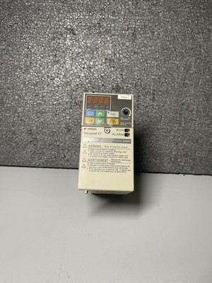 OMRON CIMR-V7AZB0P4 Yaskawa Variaspeed V7 Frequenzumrichter