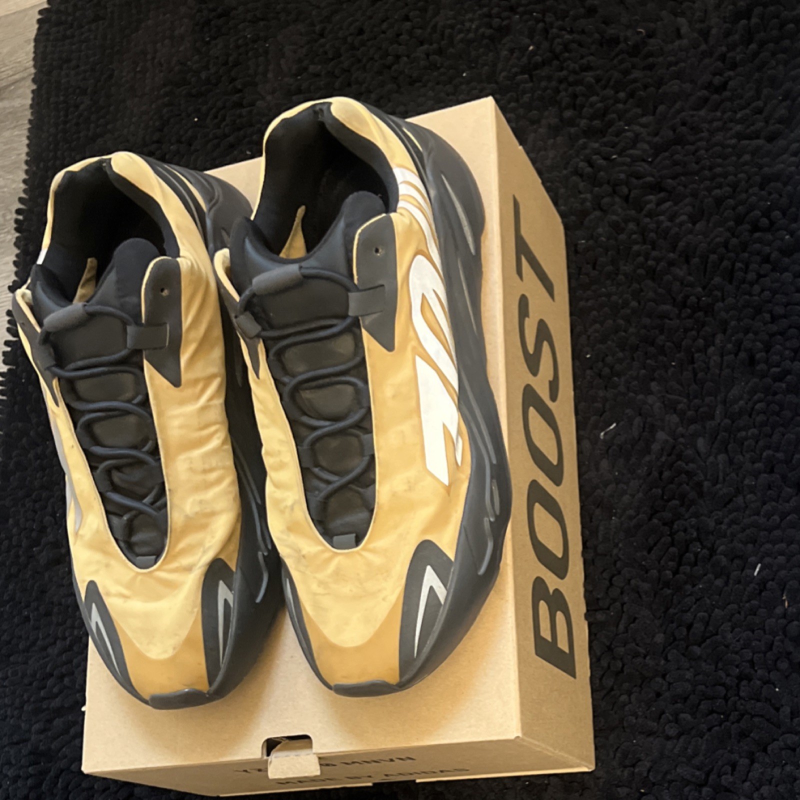 adidas Yeezy Boost 700 MNVN Honey Flux GZ0717 Yellow Black Gray Sneaker thumbnail 2