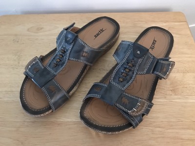 earth brand sandals