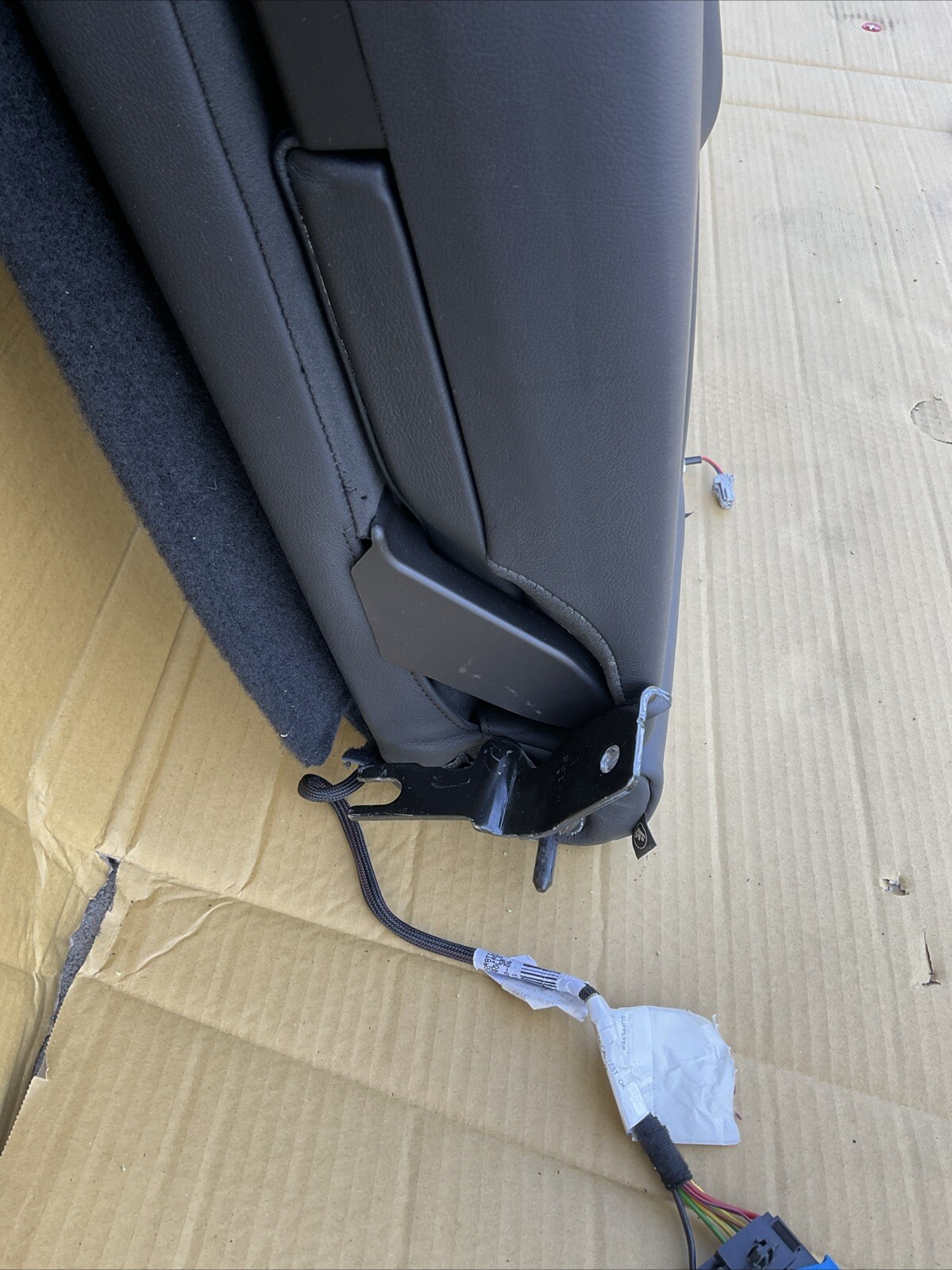 2014-2019 MASERATI QUATTROPORTE LEFT DRIVER REAR UPPER SEAT CUSHION OEM