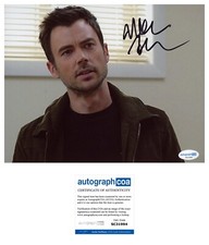Matt Long ‘Manifest’ Signed Autograph 8x10 Photo ‘Zeke Landon’ ACOA