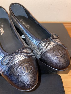 chanel classic flat