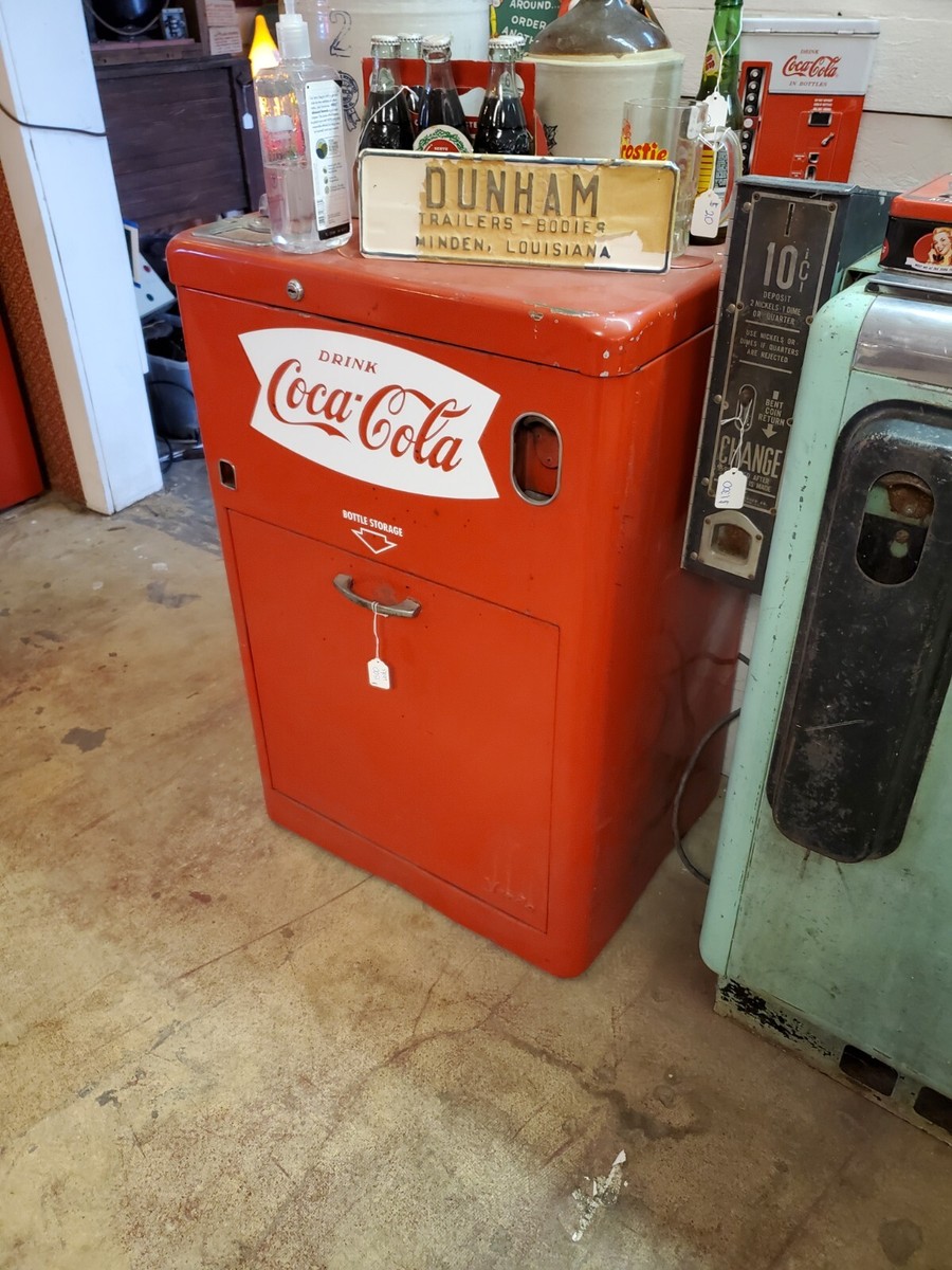 VENDO 23 - Antique 1950s 10 CENT Coke Coca-Cola Spin Top Vending
