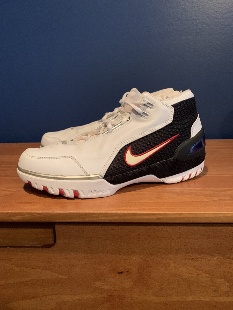 Nike Air Zoom Generation LEBRON SIZE 10 DEADSTOCK White Black 2003