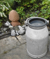 Alu Milchkanne  guter  Zustand 20 Liter dicht DDR (3 Stk. verfügbar)