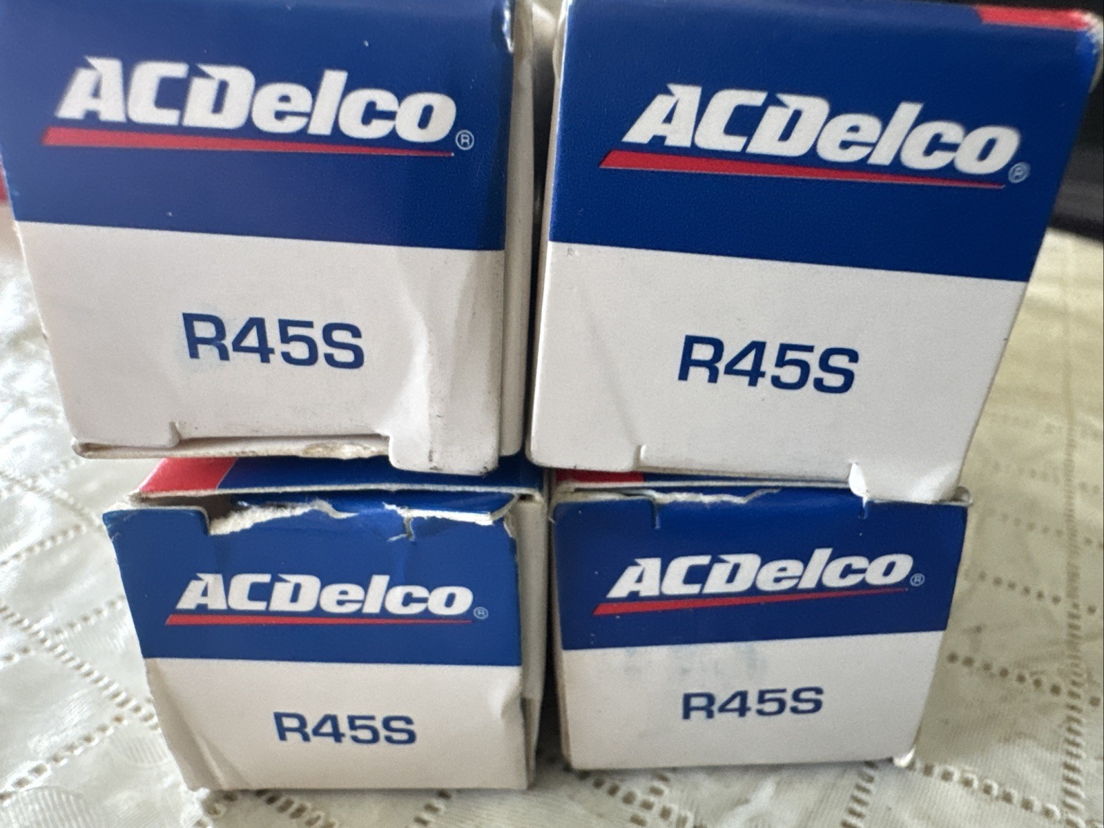 ACDELCO R45S Professional Conventional Pre-Set Gap: 0.040 QTY 4
