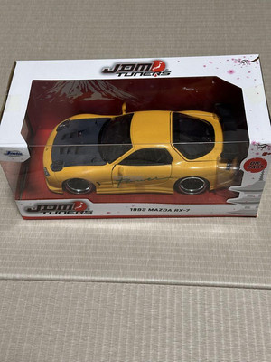 ミニカー Jada Toys JDM TUNERS 1993 MAZDA RX-7 Amazon.com: Jada Toys JDM Tuners 1:24 Scale Die-Cast 1993