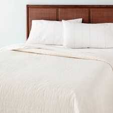Full/Queen Heathered Quilt Twilight Taupe - Hearth Hand with Magnolia