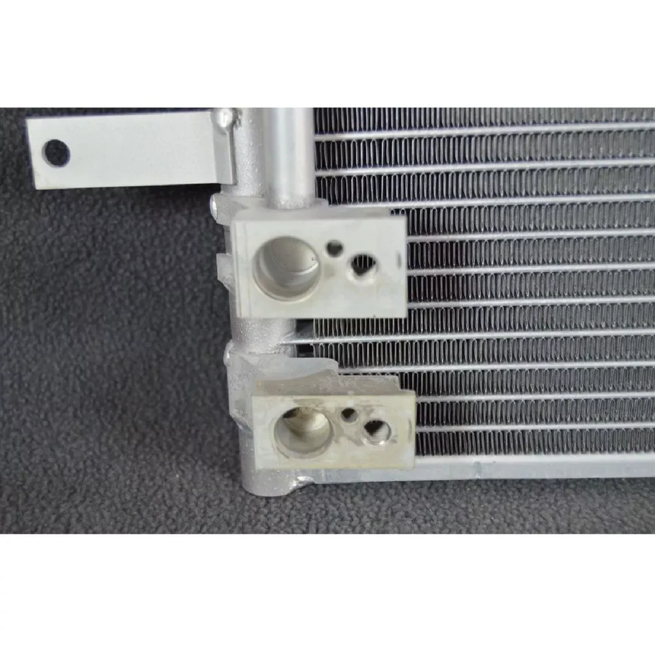 CONDENSADOR AIRE ACONDICIONADO 2.L CON MOTOR TURBOALIMENTADO VOLKSWAGEN PASSAT CC 2012-2017 Foto 3 de 3