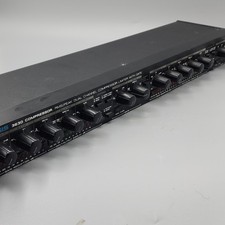 ALESIS 3630 RMS Peak Dual Channel Compressor Limiter With Gate