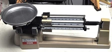 OHAUS 2610g TRIPLE BEAM SCALE 700/800 TYPE 2 SCHOOL SURPLUS GOOD CONDITION