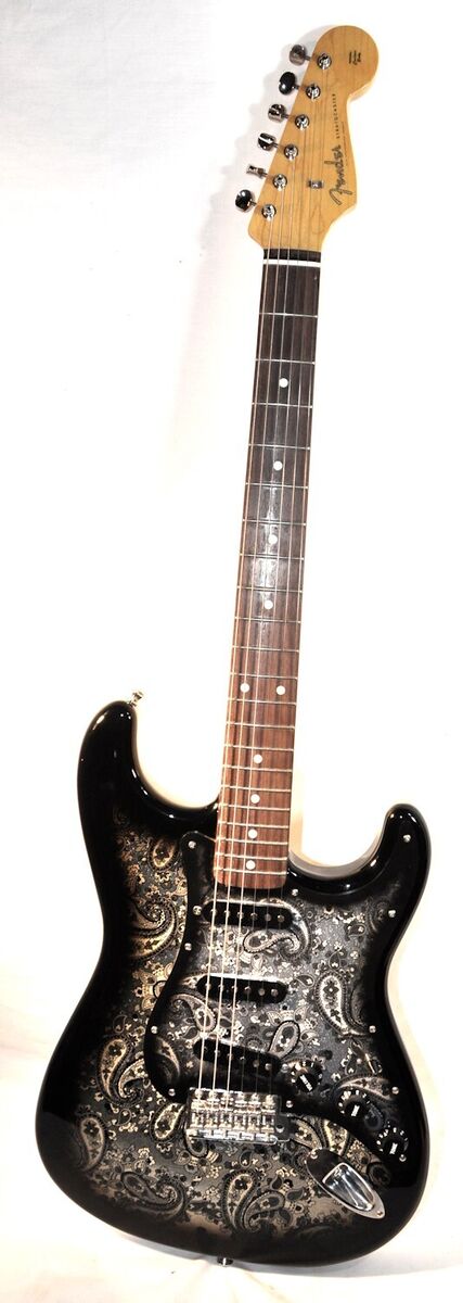 Fender Limited Edition Black Paisley Stratocaster 2020 Fender Limited Edition Black Paisley Stratocaster 2020