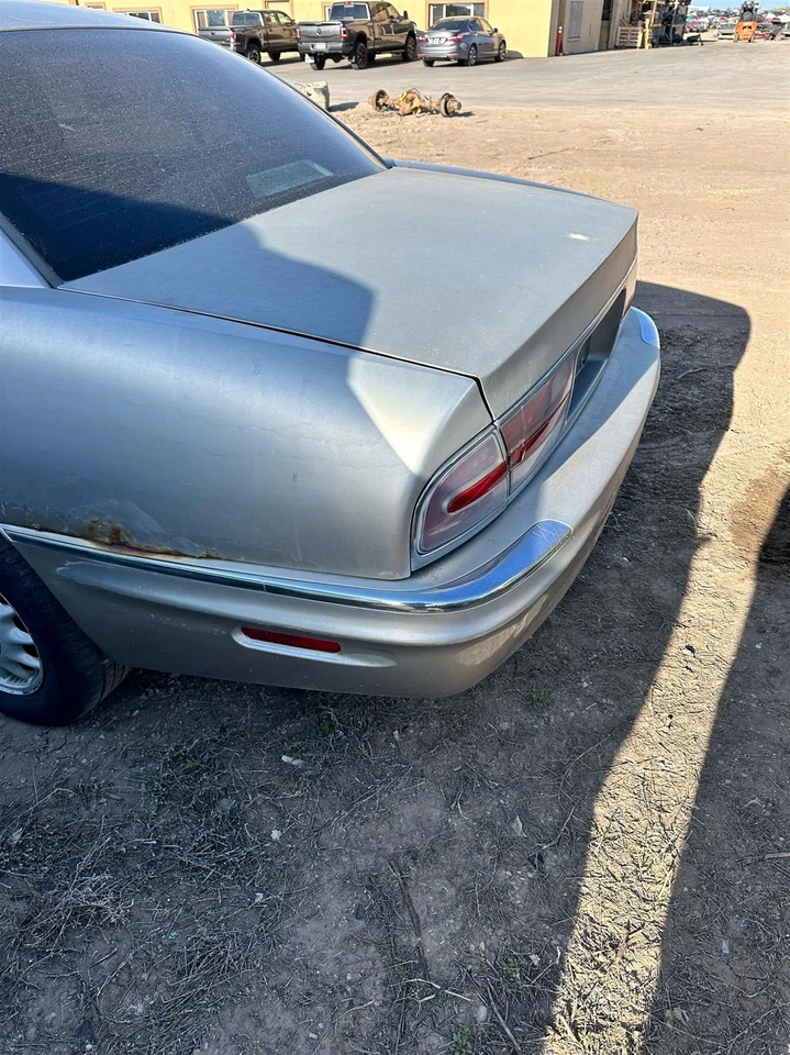 Medidor de velocímetro usado se adapta a: Buick Park Avenue 1997 sin centro de información del conductor Foto 2 de 4