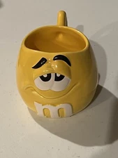 M & M’s World Coffee Hot Chocolate Mug Collectible Yellow Face Peanut M & M