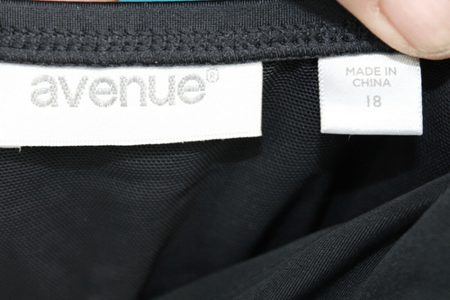 AVENUE WOMEN'S PLUS SIZE 18 BLACK ROUCHED SLIMMING SWIMSUIT CRISS CROSS BACK - Picture 9 of 10