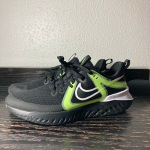 nike legend react green