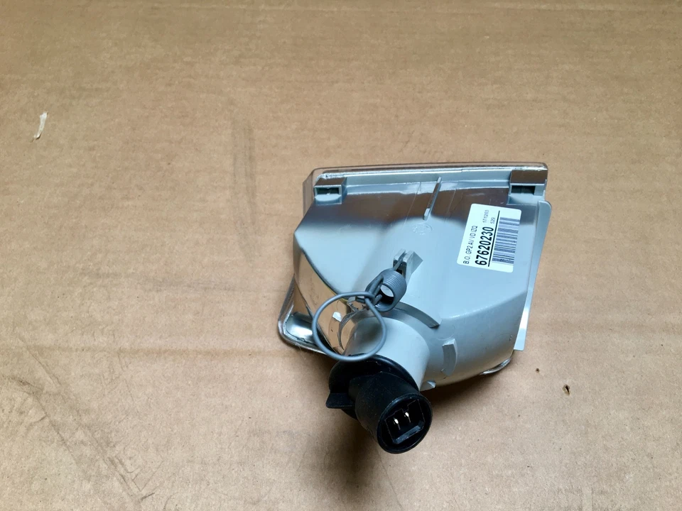 Señal de giro delantero izquierdo SEAT IBIZA (1984-1993) SE021932003B Foto 2 de 3